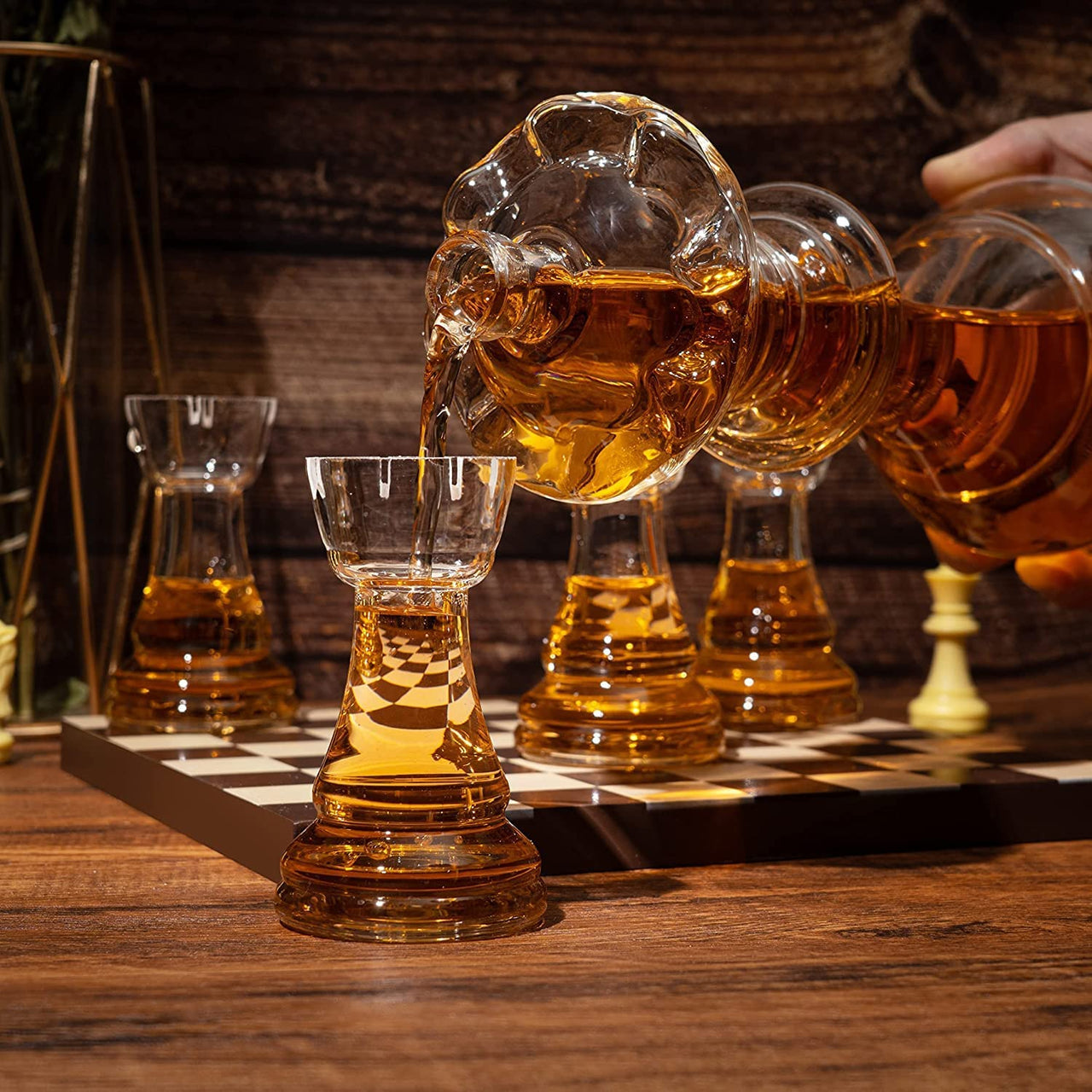 New Chess Decanter Set by The Wine Savant - Queen Chess Decanter 750ml 12" H With 4 Rook Shot Glasses 4oz - Queen's Gambit, Chess Player Gifts, Whiskey, Wine Lovers Gifts for Dad…-3