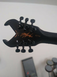 KERRY KING (Slayer) -Dean Axe V Licensed 1:4 Scale Replica Guitar ~Axe Heaven