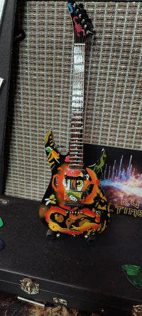 KIRK HAMMETT - Cult One Eye Replica 1:4 Scale Guitar ~Axe Heaven~