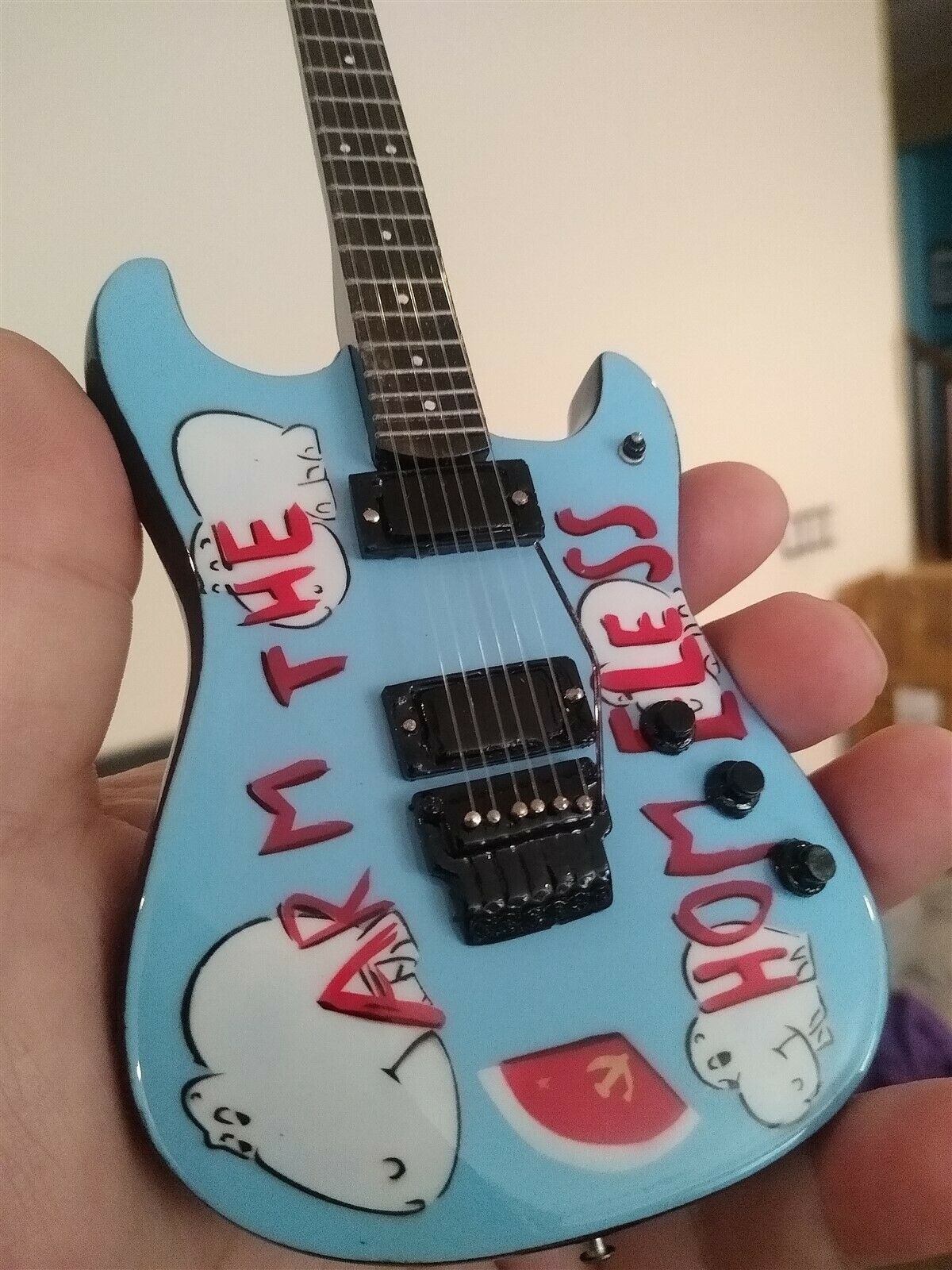 TOM MORELLO - Signature Arm the Homeless 1:4 Scale Replica Guitar ~Axe Heaven