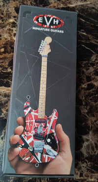 EDDIE VAN HALEN- Red/White 
